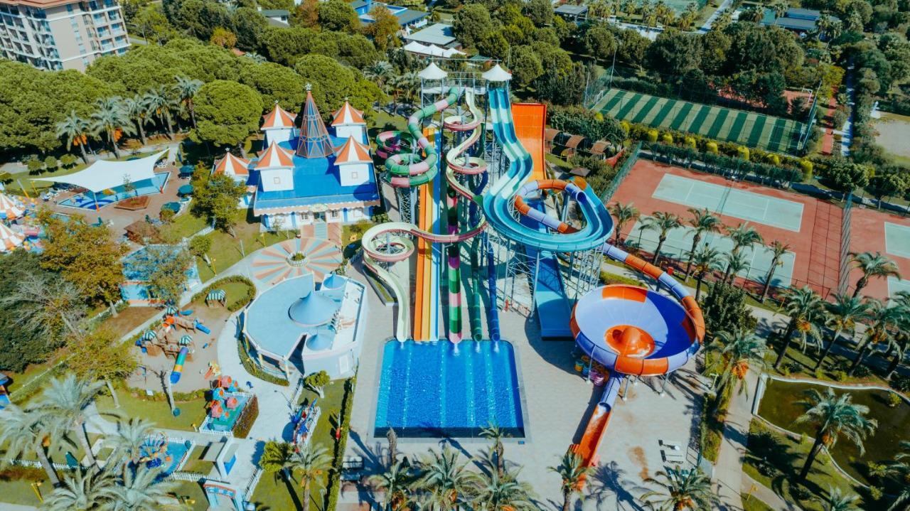 Ic ホテルズ グリーン パレス アンタルヤ エクステリア 写真 Aerial view of Splash Island