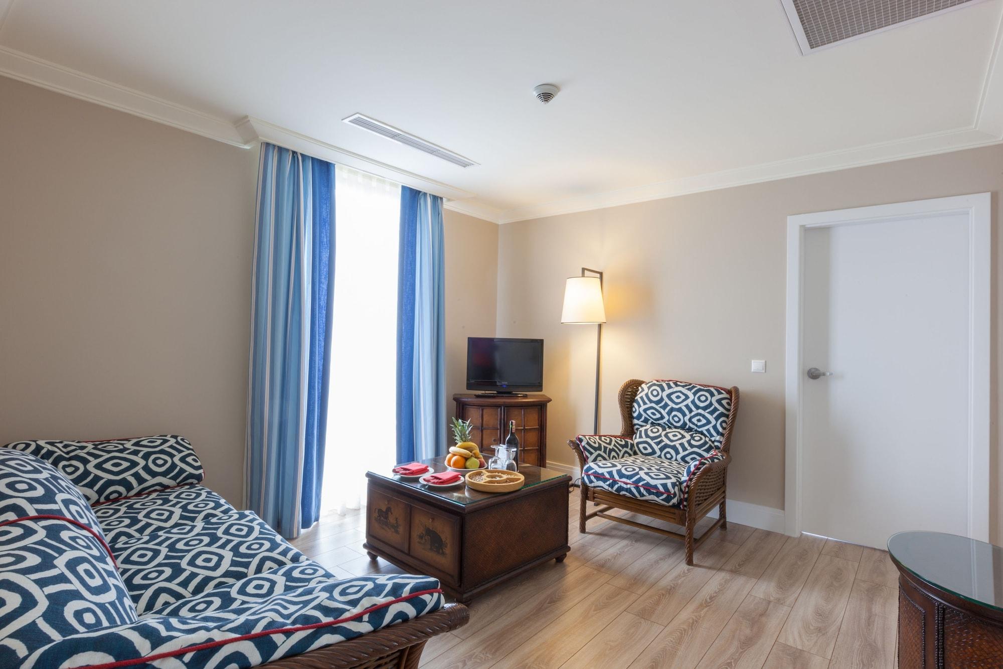 Ic ホテルズ グリーン パレス アンタルヤ エクステリア 写真 A living room at the hotel